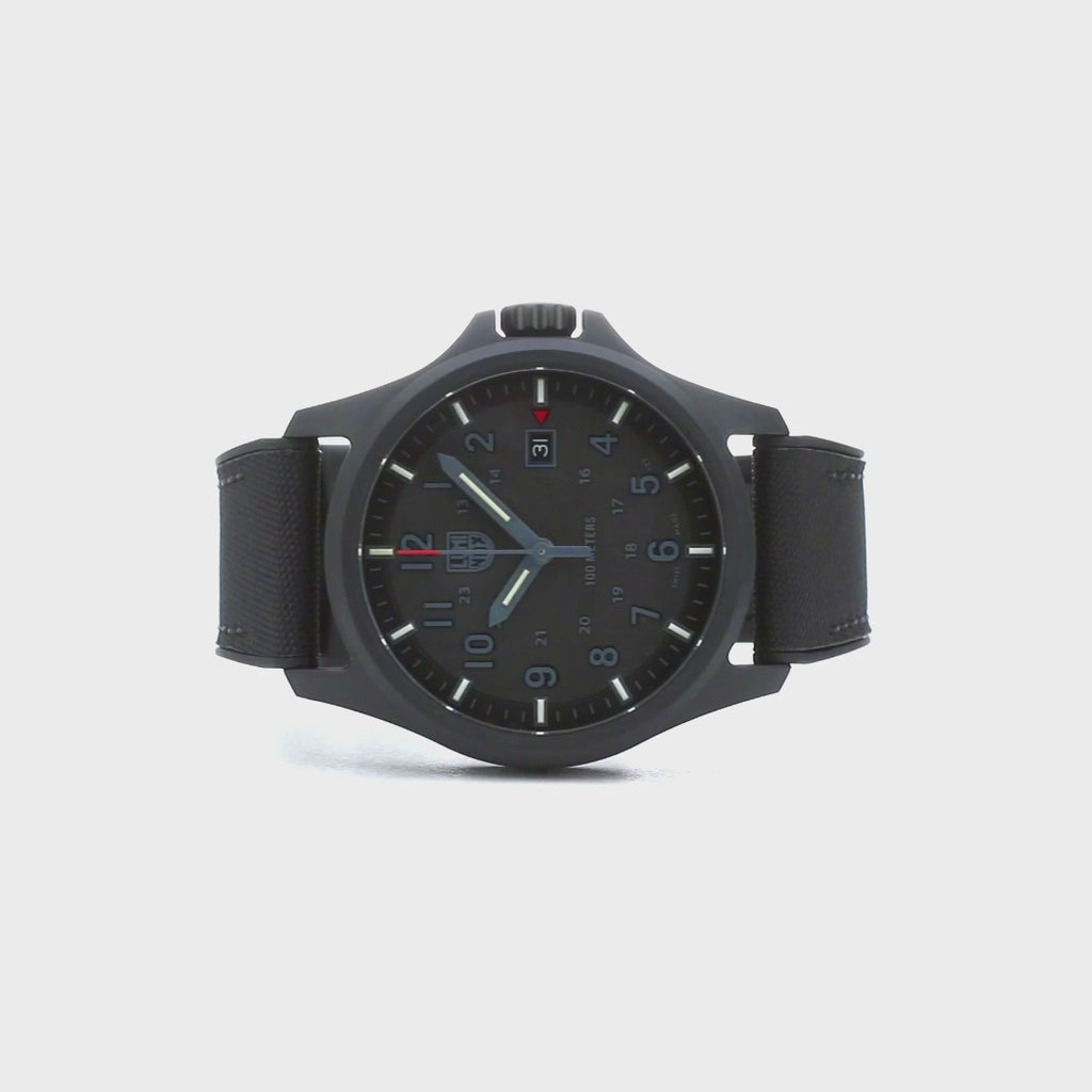 Atacama Field 43mm Men's Watch