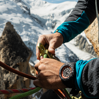Bear Grylls Survival Mountain Watch